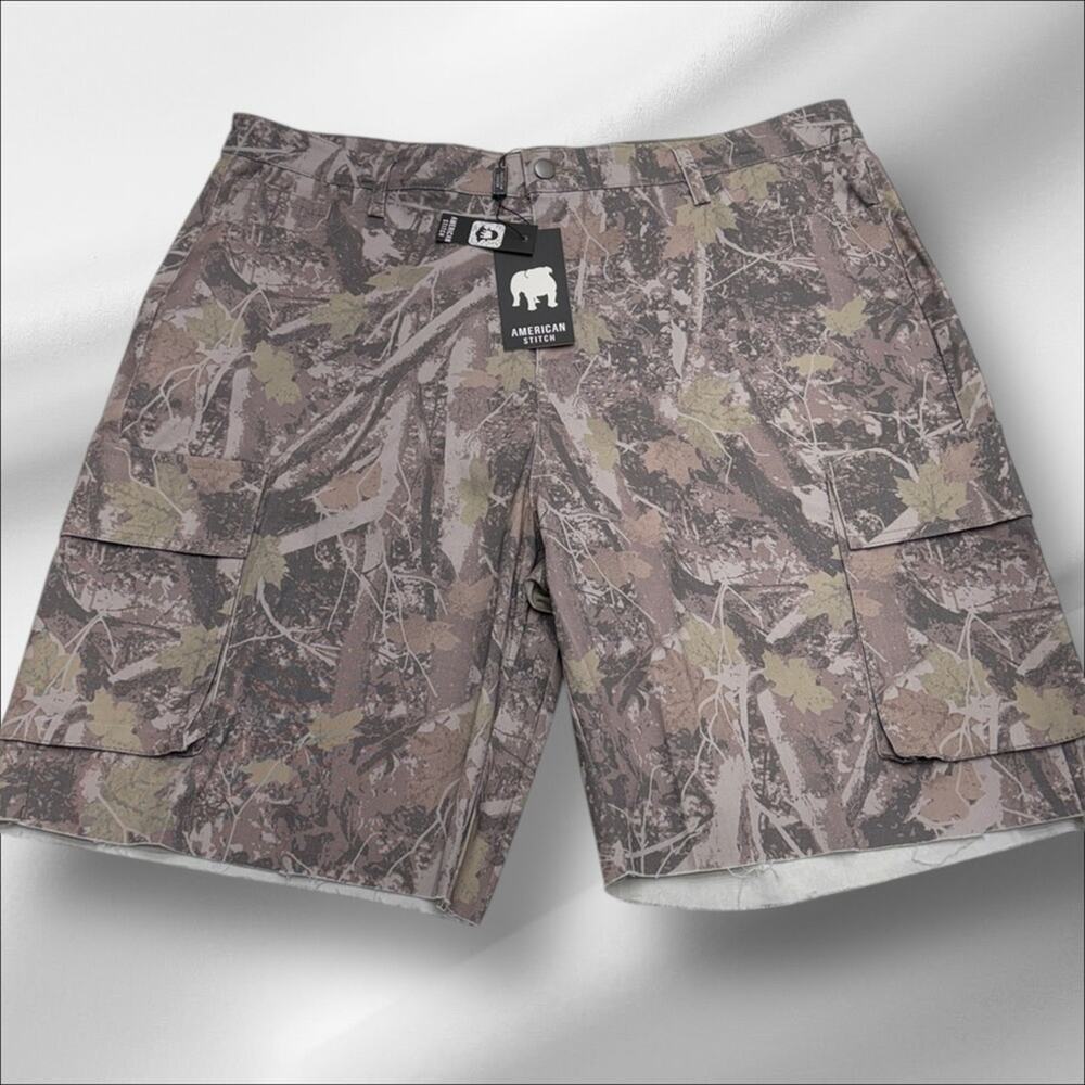 AMERICAN STITCHES Men’s XXL Camouflage Cargo Shorts